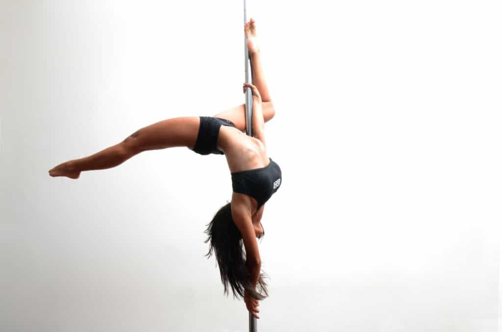 Pole Dance para ejercitarte: más que erotismo